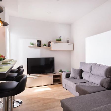 Cozy 3 Bed Apartment In The Heart Of Alicante Bagian luar foto