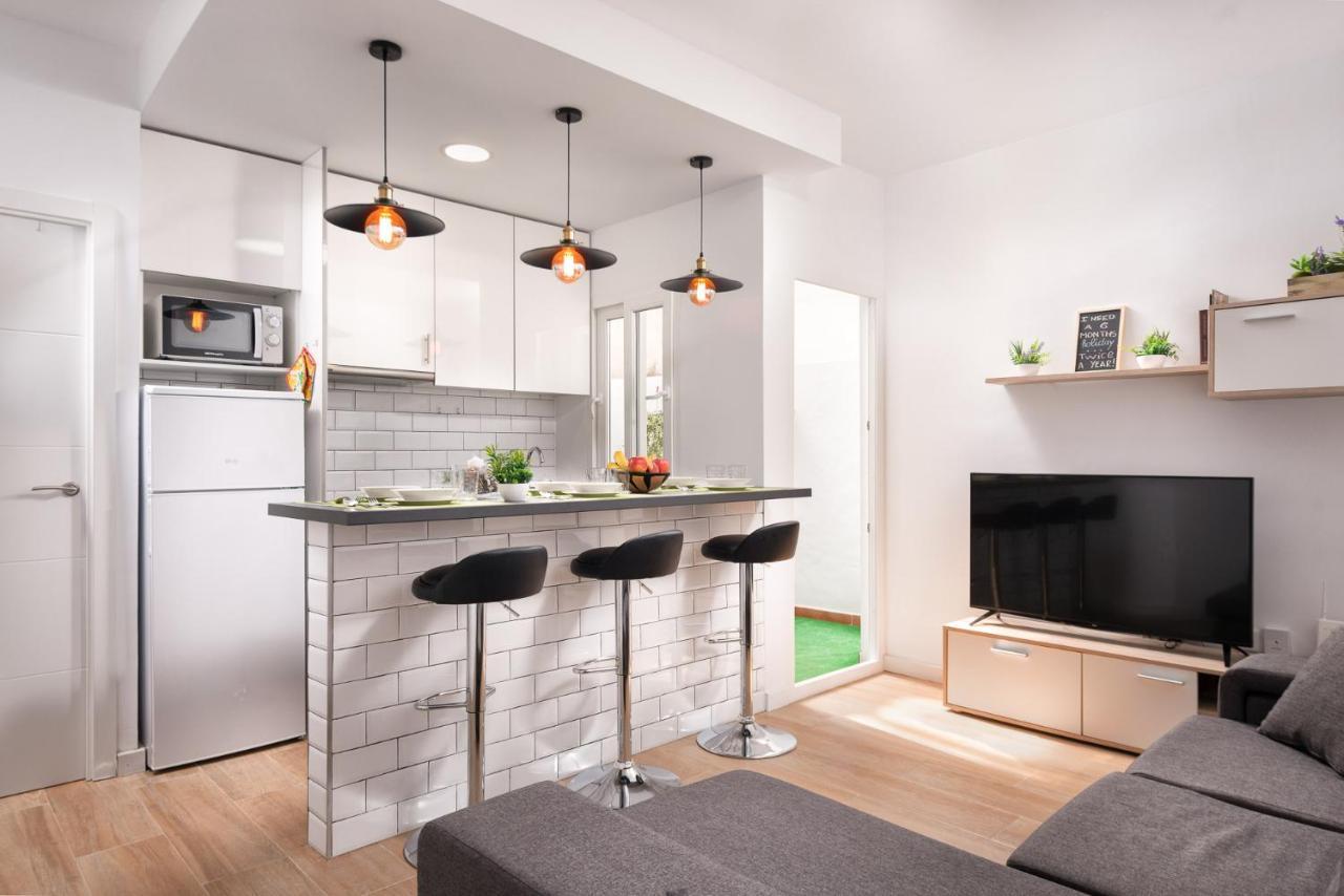 Cozy 3 Bed Apartment In The Heart Of Alicante Bagian luar foto