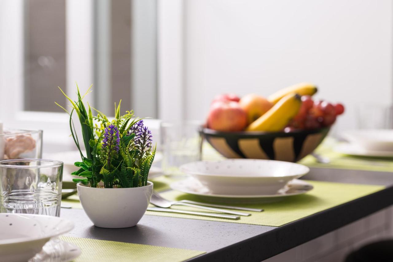 Cozy 3 Bed Apartment In The Heart Of Alicante Bagian luar foto